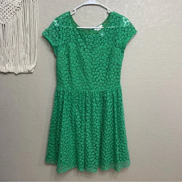 Esley Dresses | Easley Sz M Bright Emerald Green Lace Eyelet Dress | Color: Green | Size: M | Ruby_Bunny's Closet Esley Dresses | Easley Sz M Bright Emerald Green Lace Eyelet Dress | Color: Green | Size: M | Ruby_Bunny's Closet